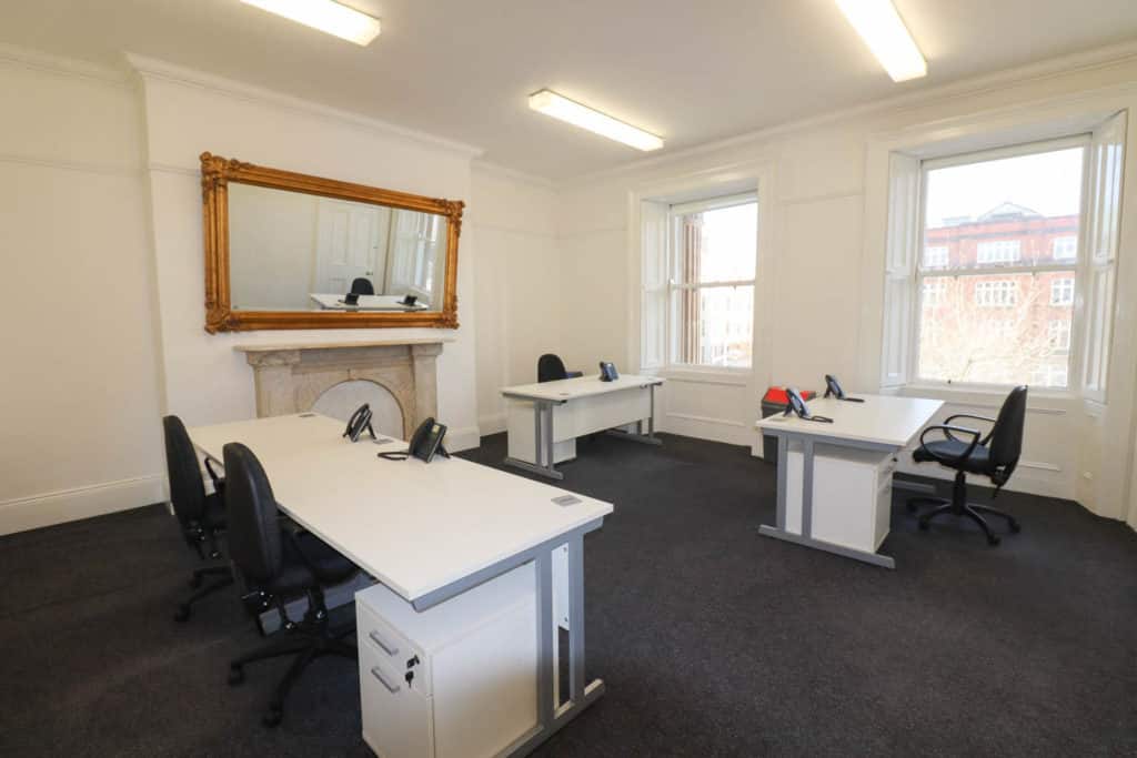Premier Business Centres Serviced Office O'Connell Street D1 medium room