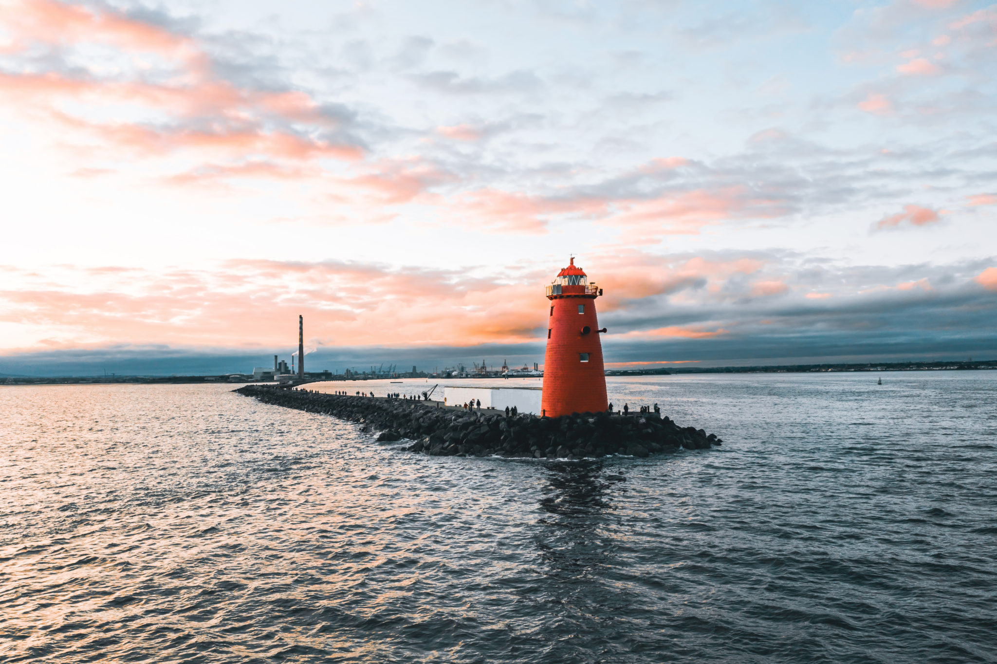Poolbeg Lighthouse Great Outdoor Activities Blog From Premier Business Centres